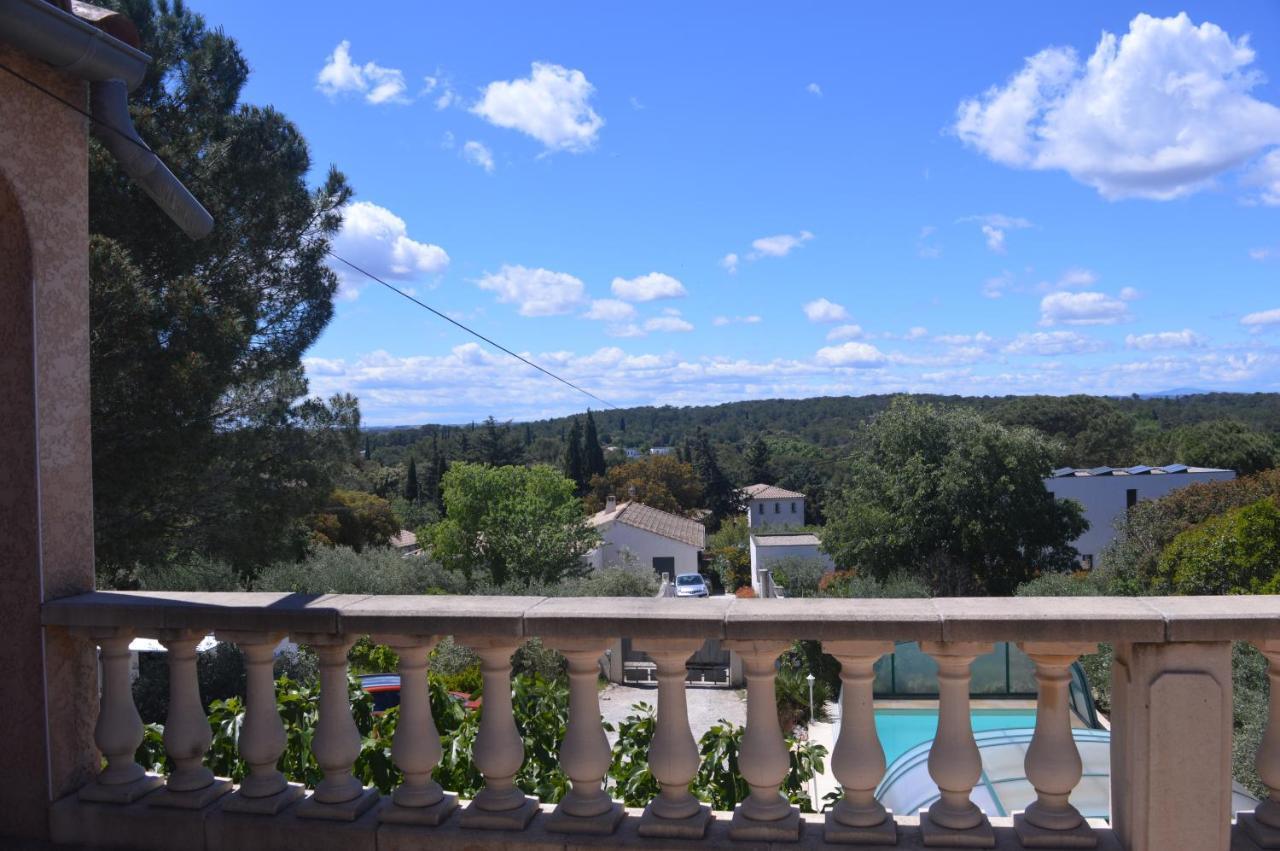 Villa des masques Aubais Extérieur photo